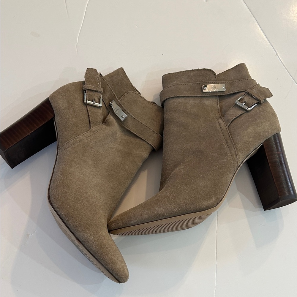 Ralph Lauren 8.5 Women's Tan Suede Ankle Boots